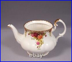 Old Country Roses Royal Albert Bone China LARGE Tea Coffee Pot 1962 England
