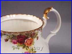 Old Country Roses Royal Albert Bone China LARGE Tea Coffee Pot 1962 England