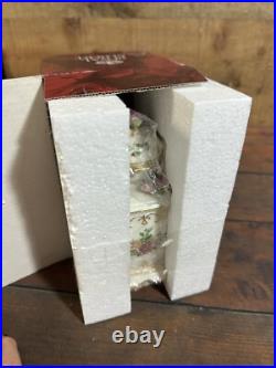 Old Country Roses Royal Albert Bone China Musical Coffee Grinder Down By Old Mil