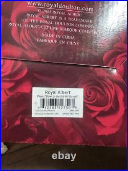 Old Country Roses Royal Albert Bone China Musical Coffee Grinder Down By Old Mil