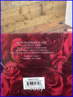 Old Country Roses Royal Albert Bone China Musical Coffee Grinder Down By Old Mil