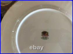 Old Country Roses Royal Albert Bone China, complete place settings for 15 people