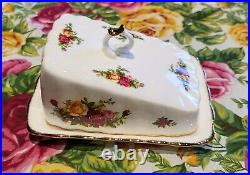 Old Country Roses Royal Albert Cheese Wedge excellent condition