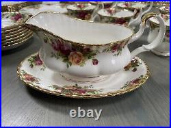 Old Country Roses Royal Albert Fine China 1962 From England 71 Pieces