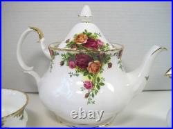 Old Country Roses Royal Albert Large 8.5 Montrose Teapot Creamer Candy Dish