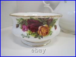 Old Country Roses Royal Albert Large 8.5 Montrose Teapot Creamer Candy Dish