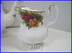 Old Country Roses Royal Albert Large 8.5 Montrose Teapot Creamer Candy Dish