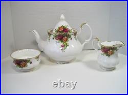 Old Country Roses Royal Albert Large 8.5 Montrose Teapot Creamer Candy Dish