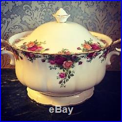 Old Country Roses Royal Albert Large Soup Tureen