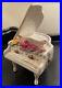 Old_Country_Roses_Royal_Albert_Music_Box_Musical_Piano_Excellent_01_mr