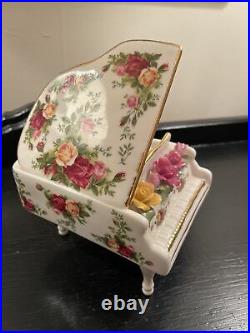 Old Country Roses Royal Albert Music Box Musical Piano Excellent