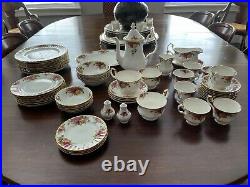 Old Country Roses Royal Albert china dinnerware 1962 stamp numerous pieces