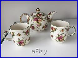 Old Country Roses Royal Albert teapot set mint