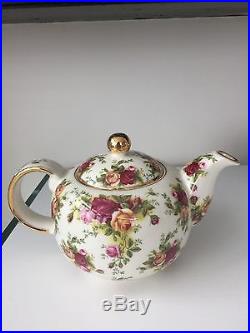 Old Country Roses Royal Albert teapot set mint