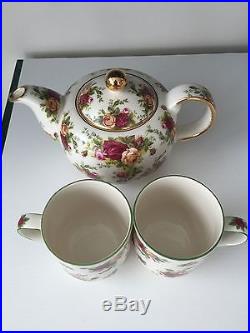 Old Country Roses Royal Albert teapot set mint