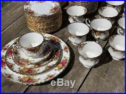 Old Country Roses Service For 16 Plates Saucers Tea Cups 80 Total All MINT