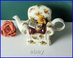 Old Country Roses by Royal Albert Bear Armchair Teapot Red and Yellow Roses