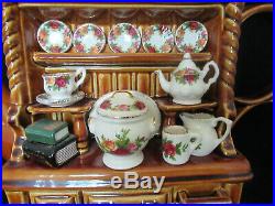 Paul Cardew Design Large Royal Albert Welsh Dresser Teapot Old Country Roses