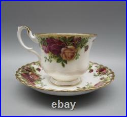 Pc Royal Albert Old Country Roses Bone China England Serving For 5
