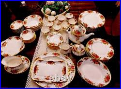 Pc Royal Albert Old Country Roses Bone China England Serving For 5