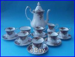 Pretty Royal Albert Old Country Roses 15 Piece Coffee Set