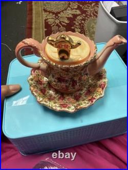 RARE Royal Albert Old Country Roses Small Chintz Cats Mini Teapot