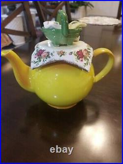 RARE Vtg ROYAL ALBERT Old Country Roses Cardew Teapot Yellow Gardening 1997