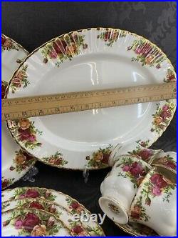 READ Lot Of 30 Pcs Royal Albert Old Country Roses Dinner Salad Bread Plate Cups