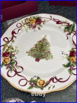 ROYAL ALBERTOld Country Rose Christmas Tree 20 PIECE SETSERVICE FOR 4 (NEW)