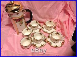 ROYAL ALBERT 1962 Old Country Roses Montrose Demitasse Espresso Cup & Saucer