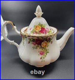 ROYAL ALBERT BONE CHINA OLD COUNTRY ROSES 5-Piece Tea Set