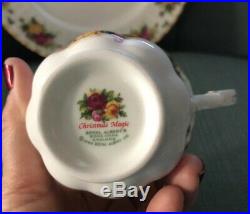 ROYAL ALBERT Christmas Magic Old Country Roses BUFFET SET 10 Dinner Plate Cup