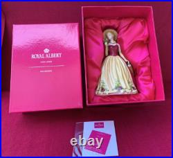 ROYAL ALBERT FIGURINE OLD COUNTRY ROSE 2010 FIGURINE OF THE YEAR With Box Roses 9