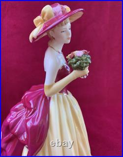 ROYAL ALBERT FIGURINE OLD COUNTRY ROSE 2010 FIGURINE OF THE YEAR With Box Roses 9