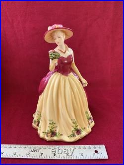 ROYAL ALBERT FIGURINE OLD COUNTRY ROSE 2010 FIGURINE OF THE YEAR With Box Roses 9