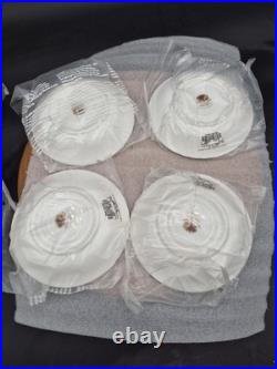ROYAL ALBERT OLD COUNTRY ROSES 16pc. Dinning set. New in opened box