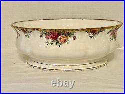 ROYAL ALBERT OLD COUNTRY ROSES 1962 NO LID SOUP TUREEN SERVING DISH England