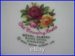 ROYAL ALBERT OLD COUNTRY ROSES 20 Pc. Set Service for Four In Original Box 1962