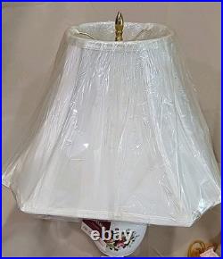 ROYAL ALBERT OLD COUNTRY ROSES 25 LAMP WithSHADE NEW ENGLAND RARE GORGEOUS