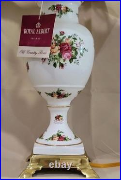 ROYAL ALBERT OLD COUNTRY ROSES 25 LAMP WithSHADE NEW ENGLAND RARE GORGEOUS