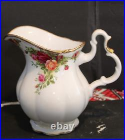 ROYAL ALBERT OLD COUNTRY ROSES 32oz WATER PITCHER