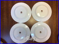 ROYAL ALBERT OLD COUNTRY ROSES 4 Place Settings 20 Pieces England Mint