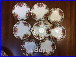 ROYAL ALBERT OLD COUNTRY ROSES 4 Place Settings 20 Pieces England Mint