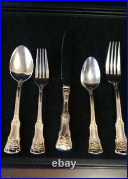 ROYAL ALBERT OLD COUNTRY ROSES 65 PIECE SILVER GOLD FLATWARE With CHEST