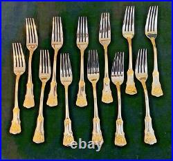 ROYAL ALBERT OLD COUNTRY ROSES 65 Pc Flatware Set w Wooden Chest Serv. For 12+