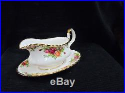 ROYAL ALBERT OLD COUNTRY ROSES BONE CHINA ENGLAND 83 PIECE SET INCLUDING CLOCK