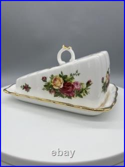 ROYAL ALBERT OLD COUNTRY ROSES Butter Dish. Made in England