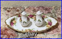 ROYAL ALBERT OLD COUNTRY ROSES CHRISTMAS MAGIC SALT & PEPPER SHAKER SET With TRAY