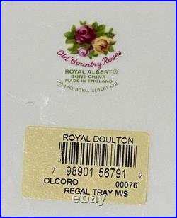 ROYAL ALBERT OLD COUNTRY ROSES CHRISTMAS MAGIC SALT & PEPPER SHAKER SET With TRAY