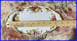 ROYAL ALBERT OLD COUNTRY ROSES CHRISTMAS MAGIC SALT & PEPPER SHAKER SET With TRAY